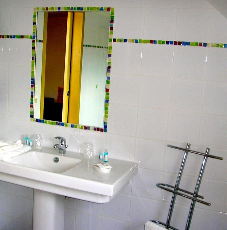 Hotel Le Chevalier Gambette Saint-Armel Szoba fotó